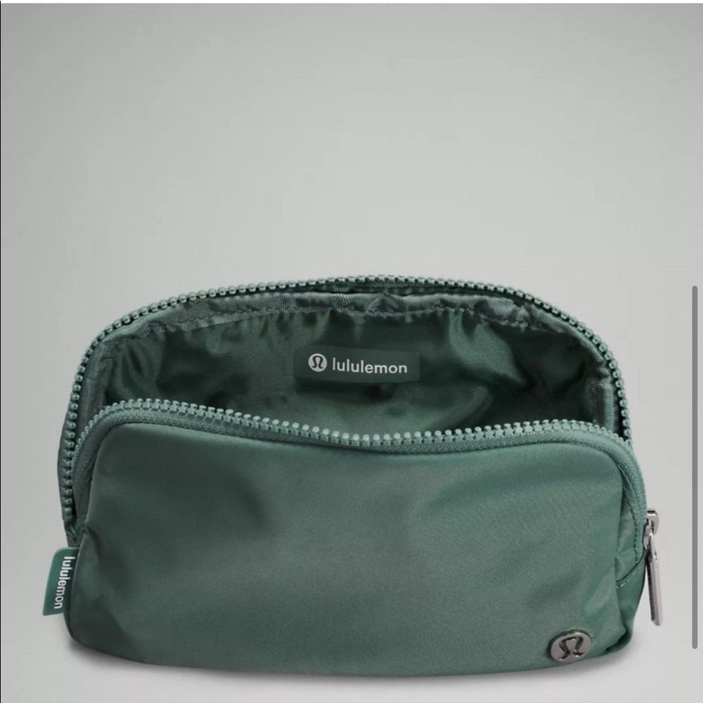 NWT Lululemon Everywhere Belt Bag Tidewater Teal - Picture 4 of 9